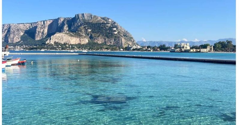 Private 4-Hour Speedboat Tour (09:30-13:30) - Key Points