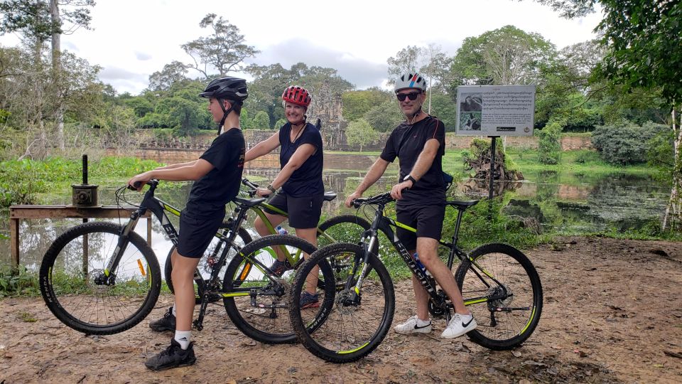 Private Angkor Wat Bike Tour - Itinerary Highlights