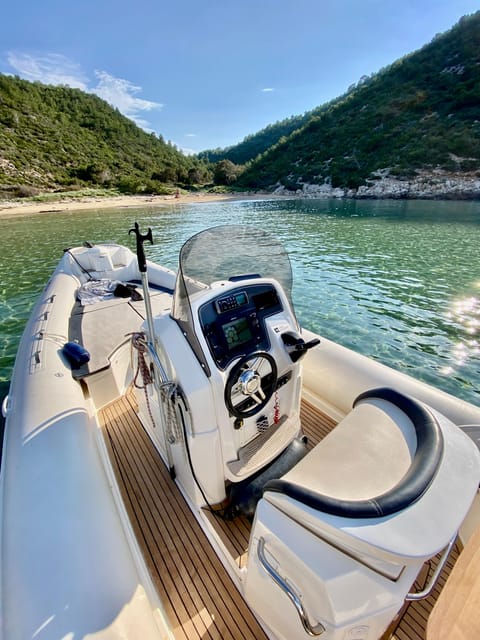 Private Boat Transfer From Split Airport to Island Vis - Good To Know