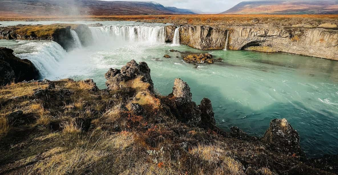 PRIVATE Godafoss Waterfall, Myvatn and Baths - Key Points