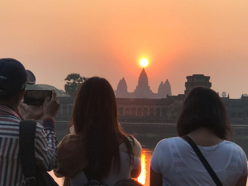 Private Guide: 1-Day Tour to Angkor Wat - Good To Know