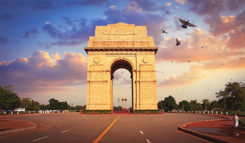 Private Guided Day Trip: Explore the Old and New Delhi Tour - Key Points