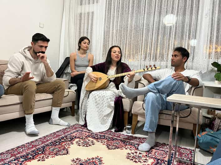 Private Kurdish Music Istanbul: Ancient Music Style Dengbeji - Key Points