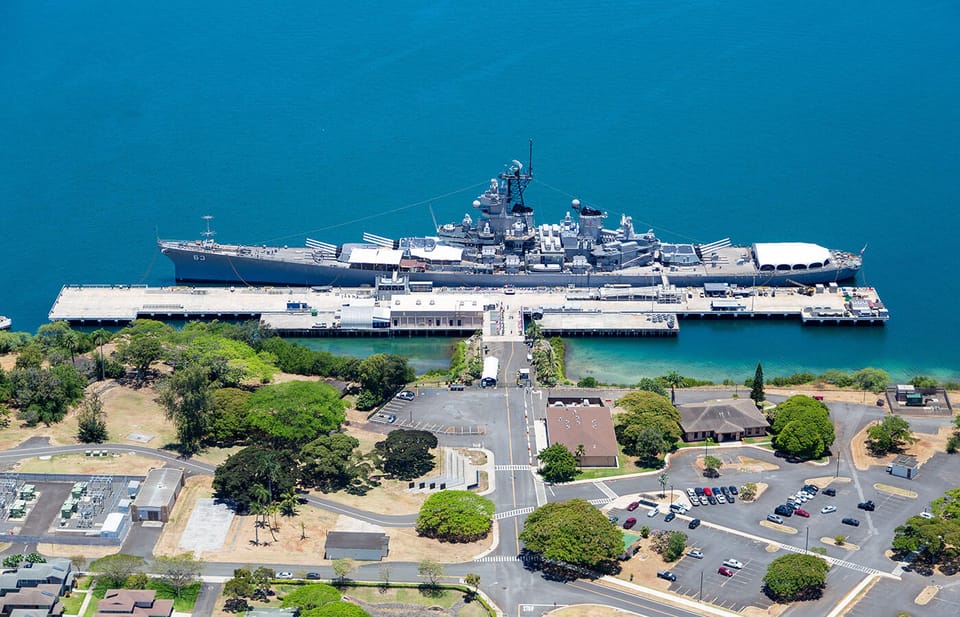 Private Pearl Harbor USS Arizona and USS Missouri - Key Points