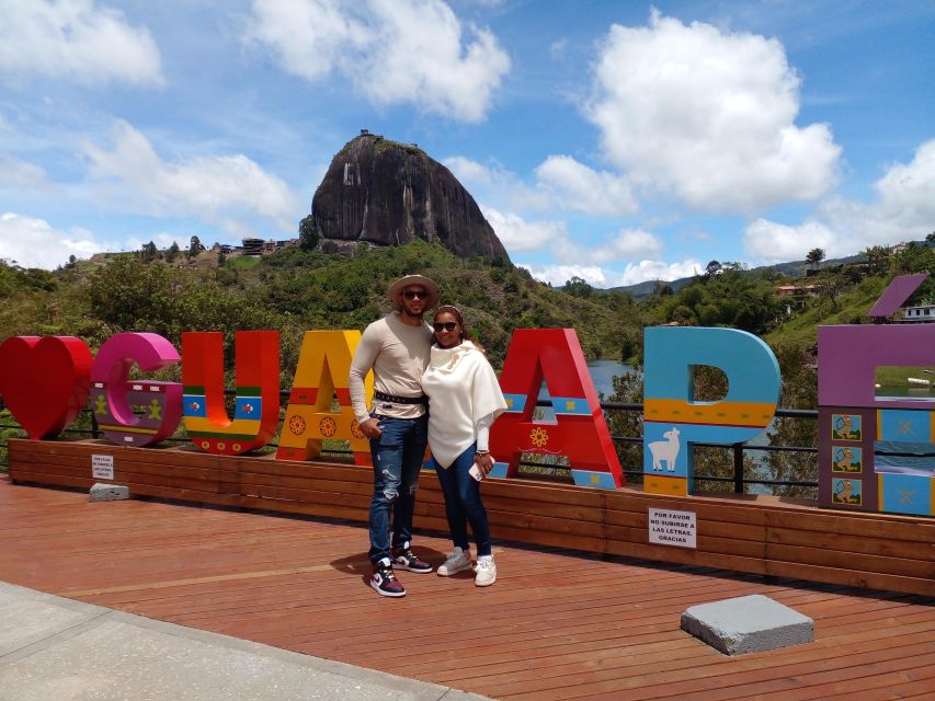 Private Peñol-Guatape Tour: With Breakfast, Lunch, and Boat - Key Points