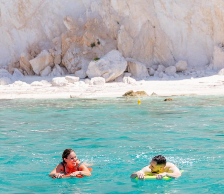 Private Sailing to White Rocks, Vardiani, and Xi Beach - Key Points