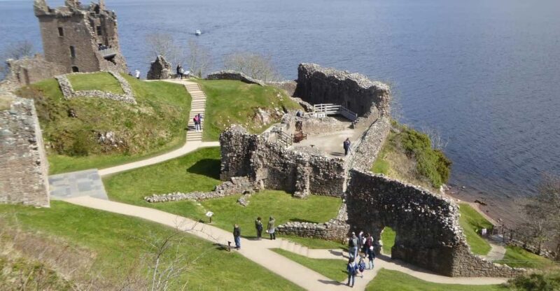 Private Tour Loch Ness, Culloden Battlefield & Clave Cairns - Key Points