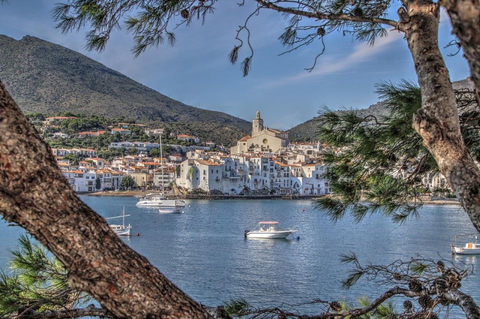 Private Transfer From Barcelona to Cadaques - Key Points