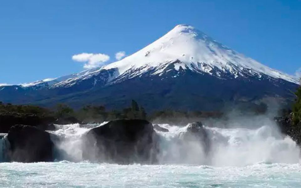 Puerto Varas: Osorno Volcano Day Trip by Air-conditioned Van - Key Points