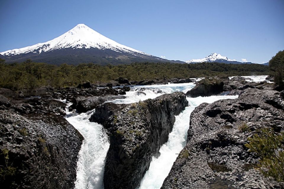 Puerto Varas: Osorno Volcano & Petrohué Waterfalls Day Trip - Key Points