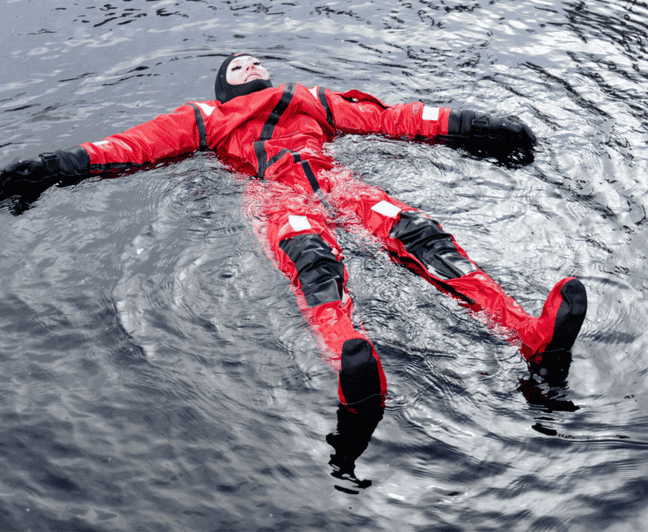 Pyhätunturi: Ice Floating & Sauna Experience - Key Points