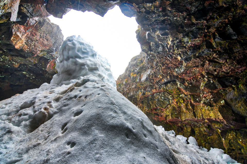 Raufarhólshellir Lava Tunnel: Underground Expedition - Key Points