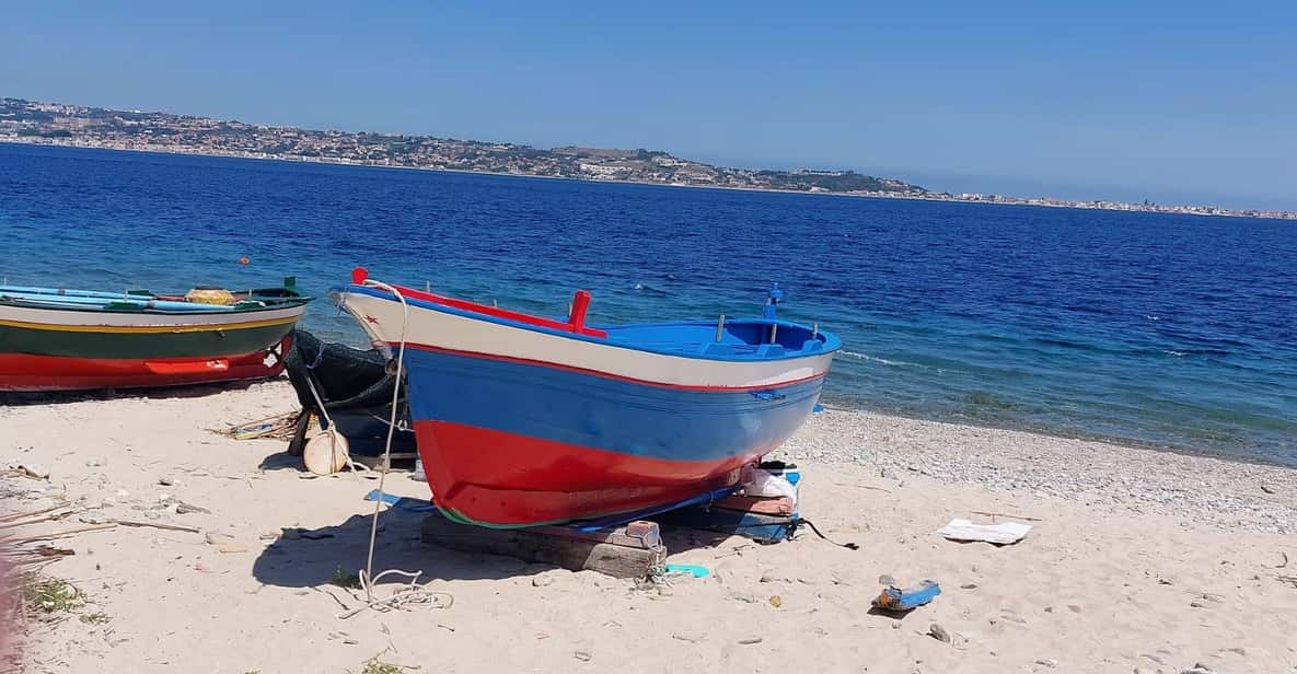 Reggio Calabria: Private Wooden Vintage Boat Tour - Key Points