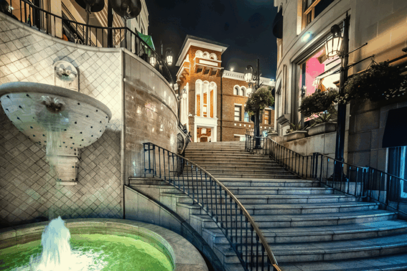 Rodeo Drive: Self-Guided Walking Audio Tour - Key Points