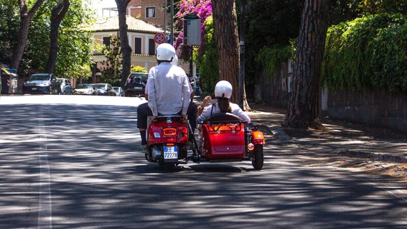 Rome 90 Minutes Hight Light Tour in Vespa Sidecar - Key Points