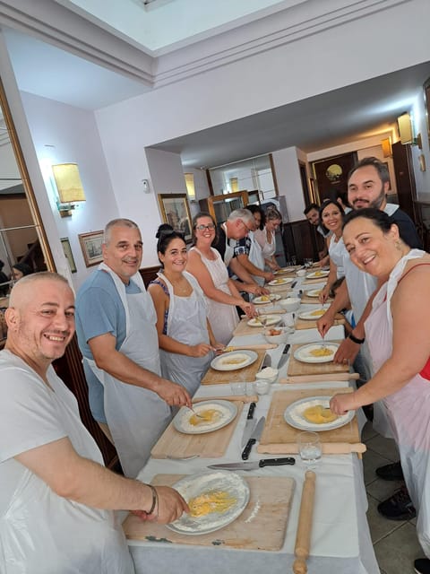 Rome: Pizza Pro, a Hands-On Cooking Class Castel Sant Angelo - Key Points