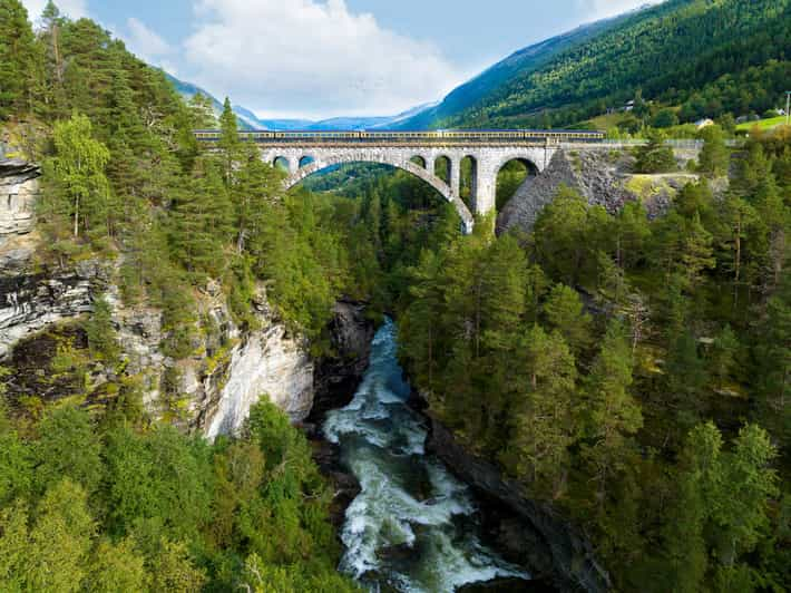 Romsdalen: Rauma Railway Golden Train With Guide - Good To Know