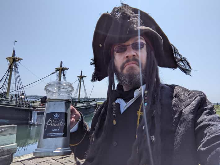 Salem: History of Salem Walking Tour W/Real Pirates Entry - Key Points