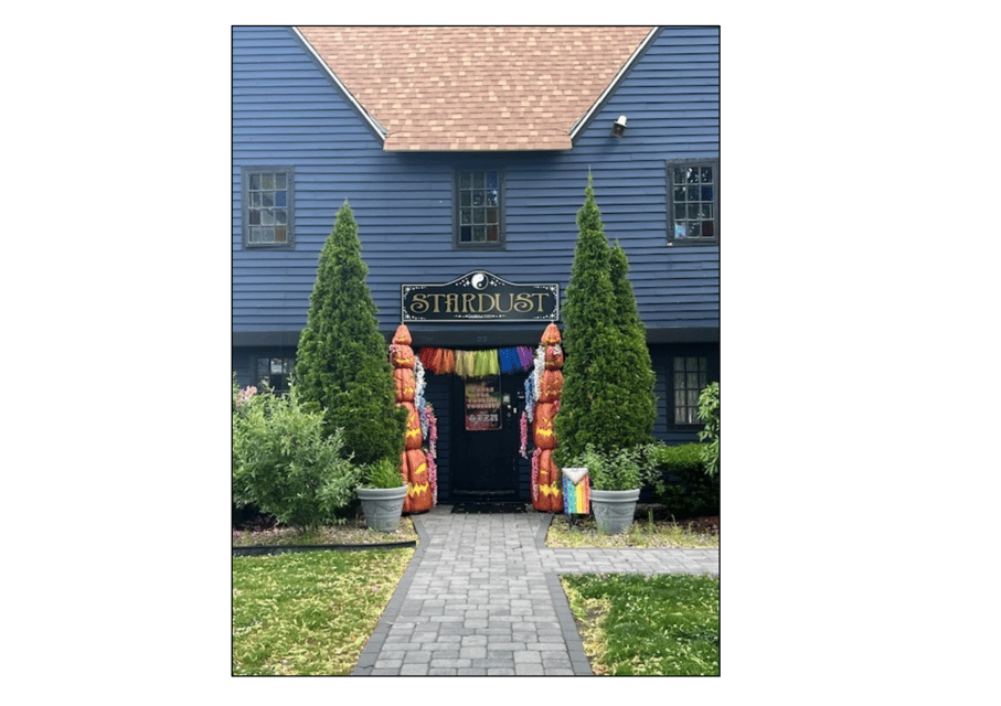 Salem: Salem's Spooky Spectres: Ghost Tour - Visiting Historic Landmarks