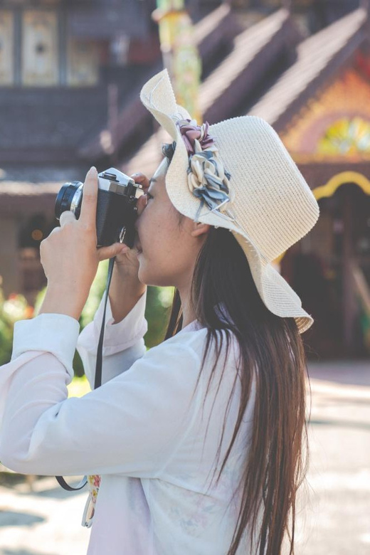 Salzburg: Insta-Perfect Walk With a Local - Experience Overview