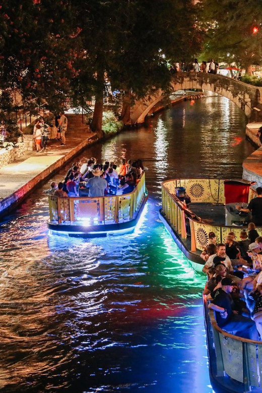 San Antonio: Guided Haunted Bar Crawl - Key Points