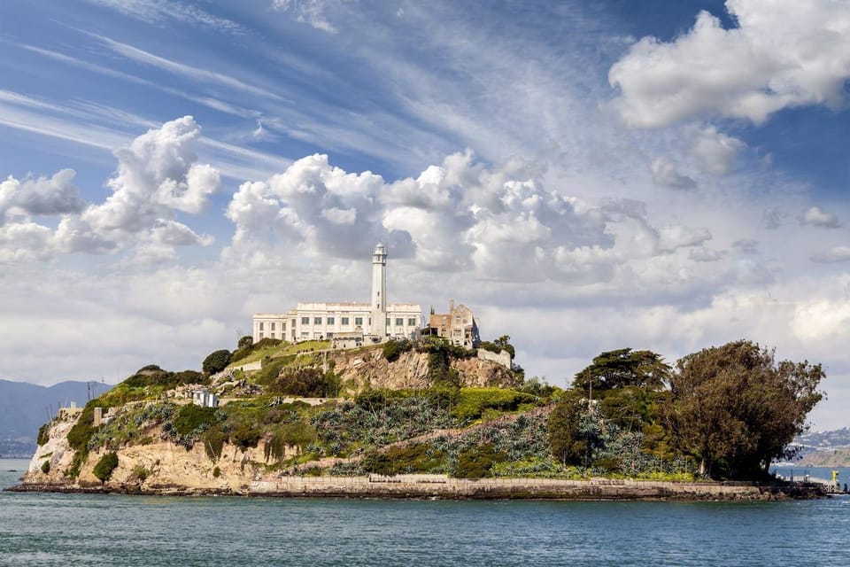 San Francisco: Alcatraz Island & Chinatown Walking Tour - Key Points