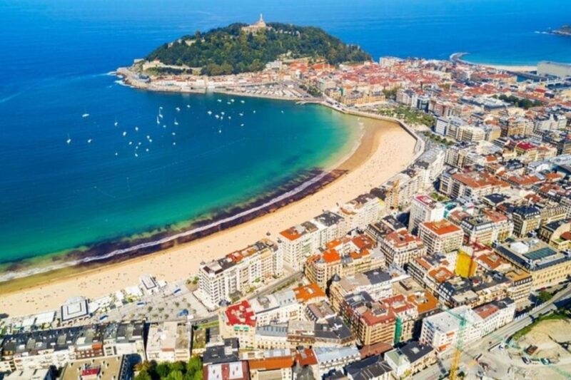 San Sebastian : Must-See Attractions Walking Tour - Key Points