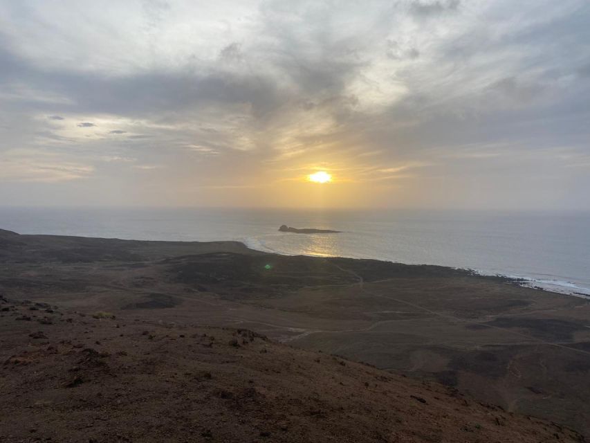 Santa Maria: Guided Coastal Hike & Monte Leão Sunset - Good To Know