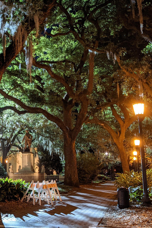 Savannah: Haunts and Horror - The Hell Cat Ghost Tour - Key Points