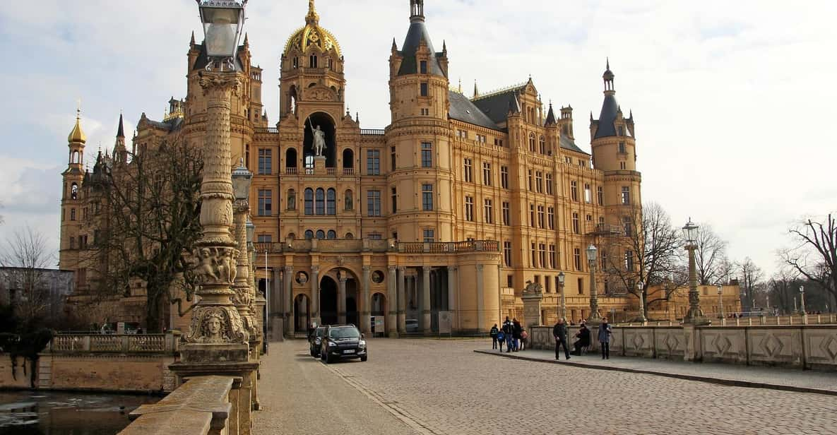 Schwerin Private Guided City Tour - Key Points