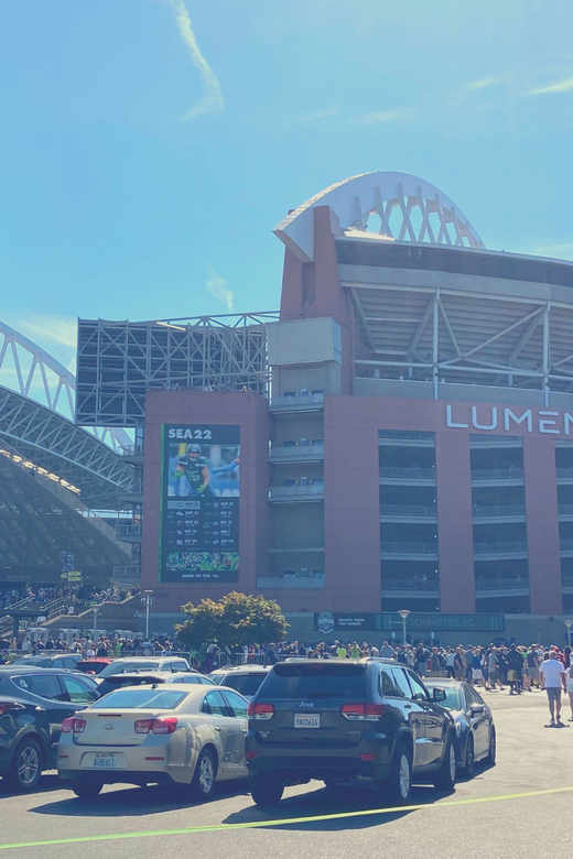 Seattle: Seattle Seahawks Football Game Ticket - Transportation to Lumen Field