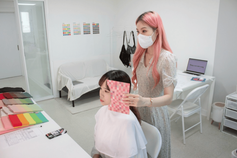 Seoul Beauty Tour: Personal Color Analysis - Personal Color Analysis Process