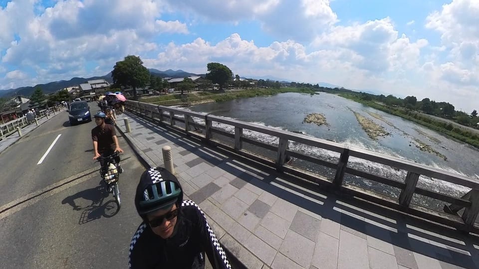 Serene Cycling in Arashiyama: Electric Bike Tour With Guide - Overview of the Electric Bike Tour