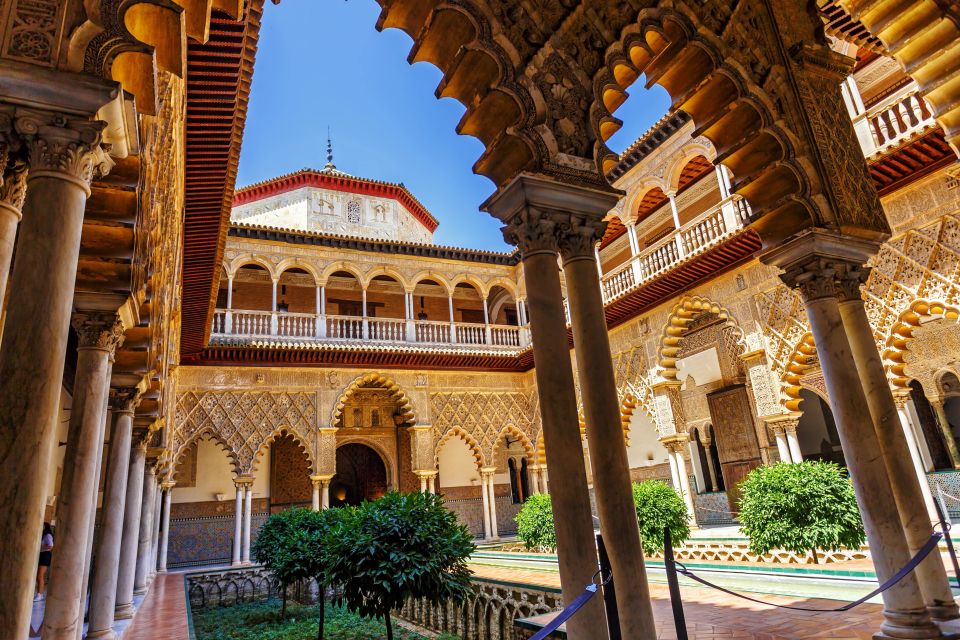 Seville: Cathedral, Giralda, and Alcazar Guided Tour - Key Points