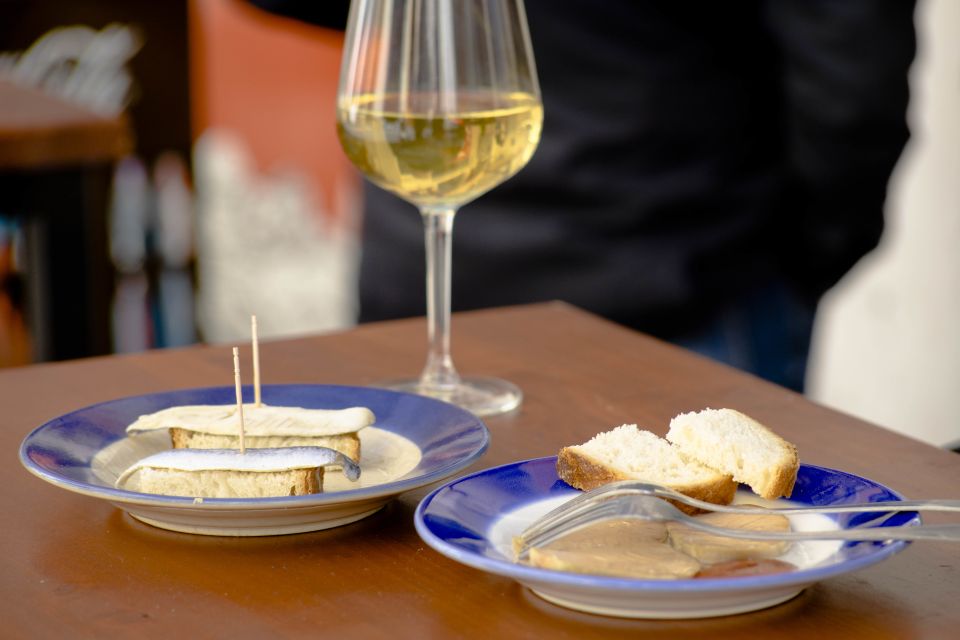 Seville: Tapas Crawl - Key Points