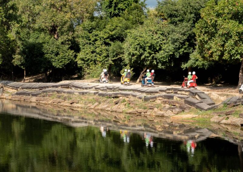 Siem Reap: Angkor Twilight & Boat Vespa Adventure - Good To Know