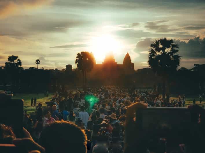 Siem Reap: Angkor Wat: Small-Group Sunrise Tour - Good To Know