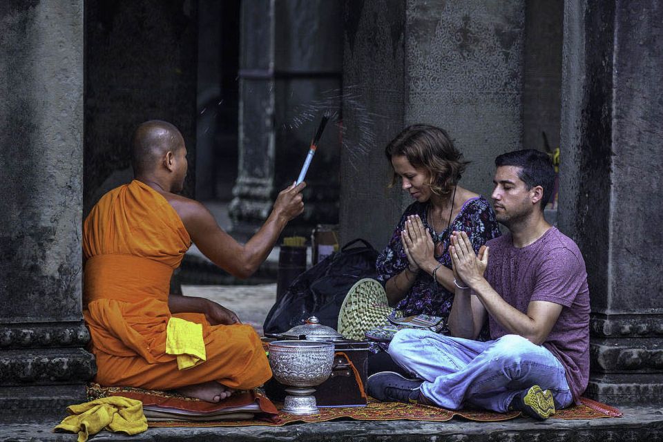 Siem Reap: Buddhist Monastery With Monks Water Blessing - Good To Know