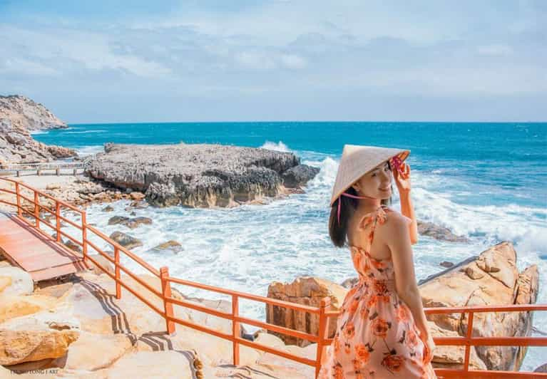 SIGNATURE TOUR: THE BEAUTY OF NINH THUAN FROM NHA TRANG - Key Points