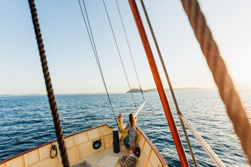 Split:Sunset Cruise With Live Music - Good To Know