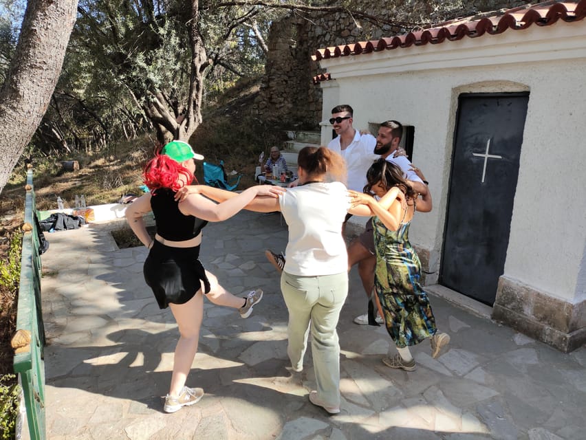 Steps to Tradition: Greek Traditional Dances in Athens - Good To Know