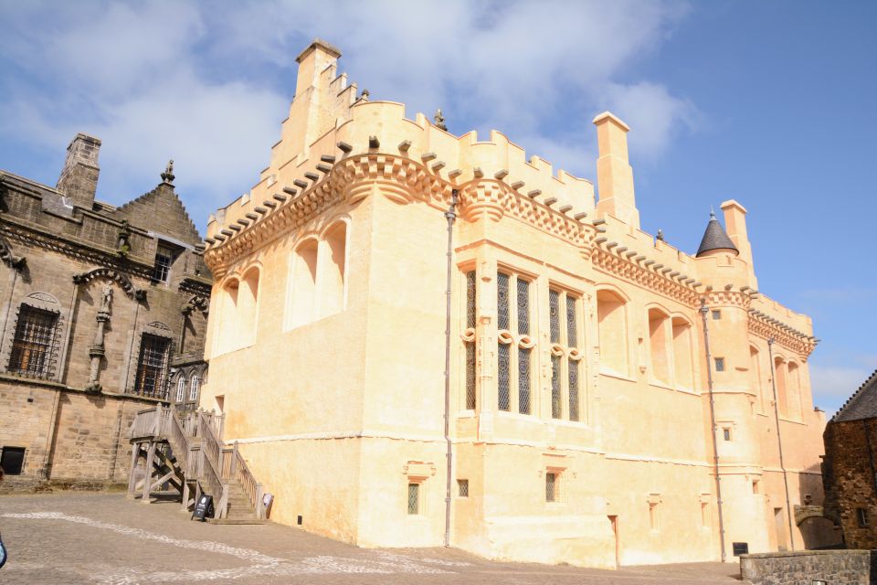 Stirling Castle: Skip-the-Line Guided Tour in Spanish - Key Points