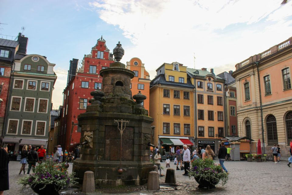 Stockholm: Personalized Guided Tour for Families - Key Points