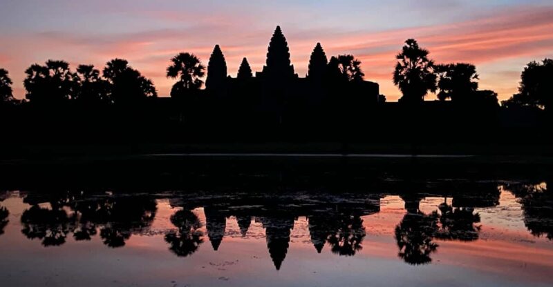 Sunrise Guided Tour of Major Angkor Temples and Banteay Srei - Good To Know