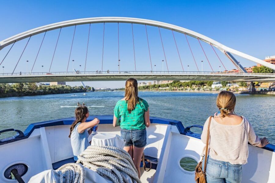 Panoramic Guadalquivir Cruise + Flamenco Show & Walking Tour