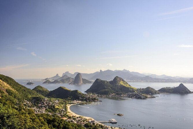 Tandem Paragliding Flight in Niterói - Good To Know