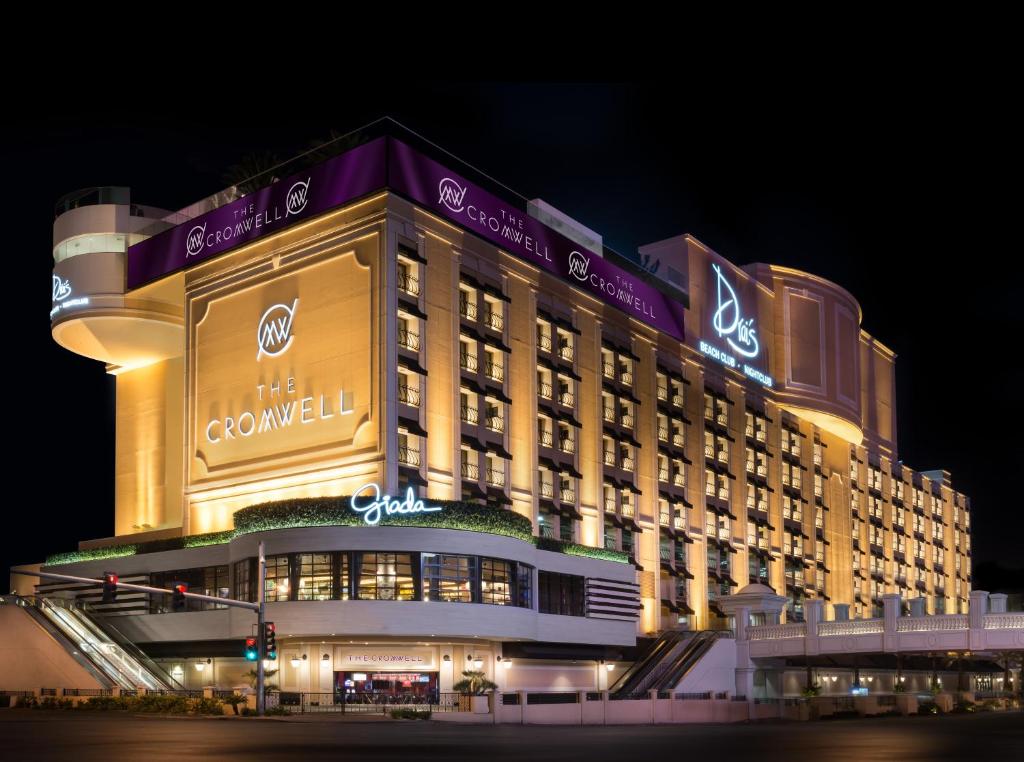 The Cromwell Hotel & Casino - Good To Know