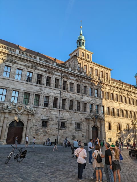 The Old Town Hall - at the Centre of Power - IN GERMAN - Key Points