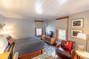 The Outlook Lodge - Facilities and Amenities