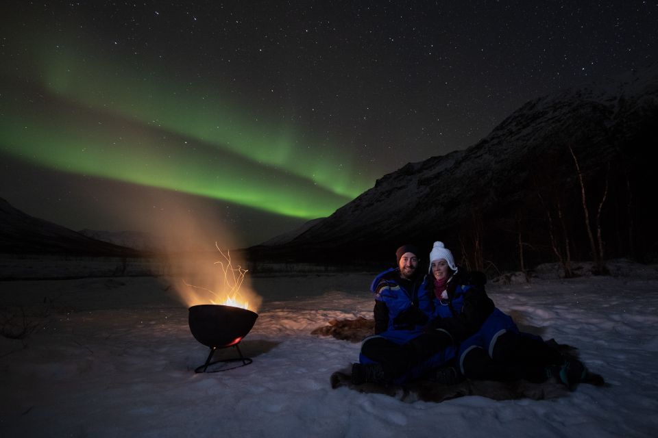 Tromsø: Private Aurora Chase With Meals, Campfire, Photos. - Good To Know